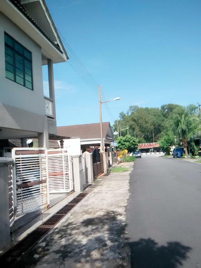 Penginapan Mycj - Roomstay Kuala Terengganu Kültér fotó