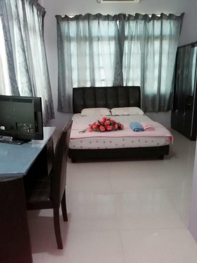 Penginapan Mycj - Roomstay Kuala Terengganu Kültér fotó